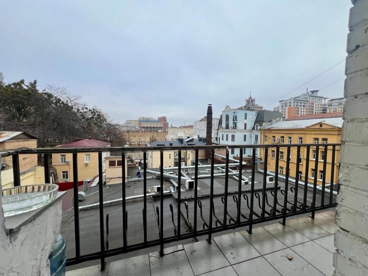 Apartments Near Arena City Kiev Extérieur photo