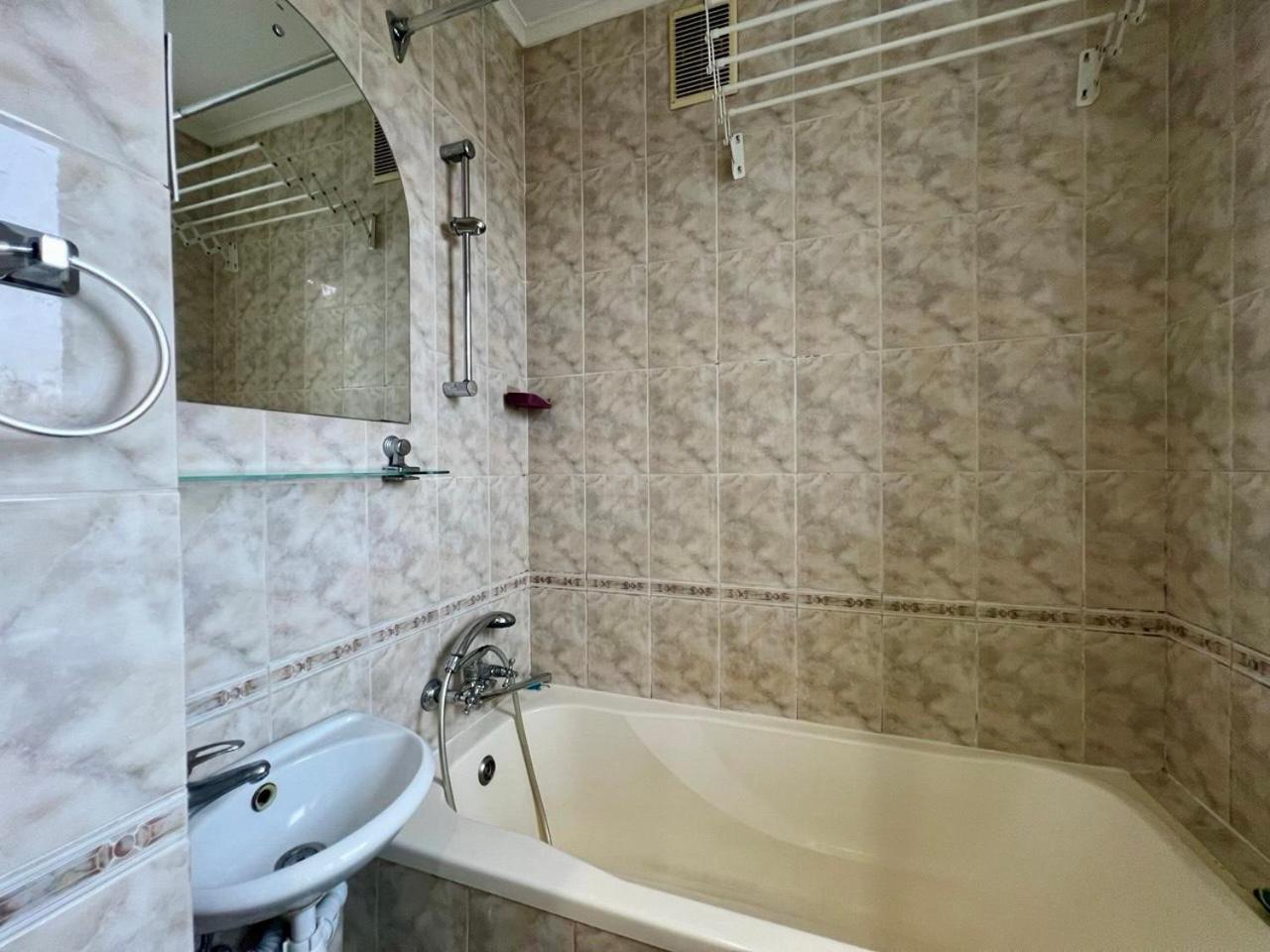Apartments Near Arena City Kiev Extérieur photo